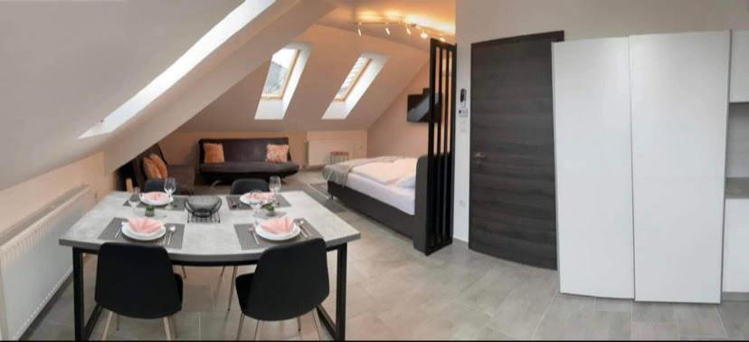 ハイデゥソボスローGreta Lux Apartmanアパートメント エクステリア 写真